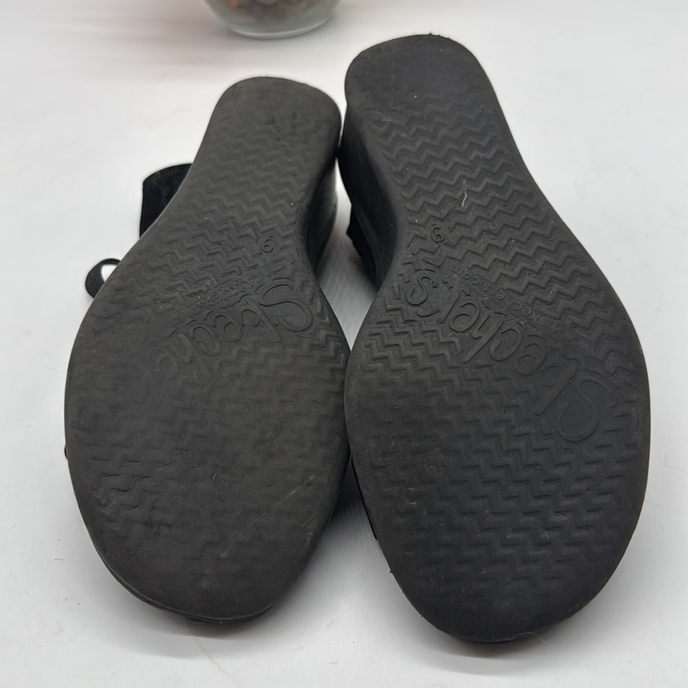 Black Wedge Sandals with Elastic Straps and Cushioned Footbed Size 9 SKT7973G - Picture 6 of 7
